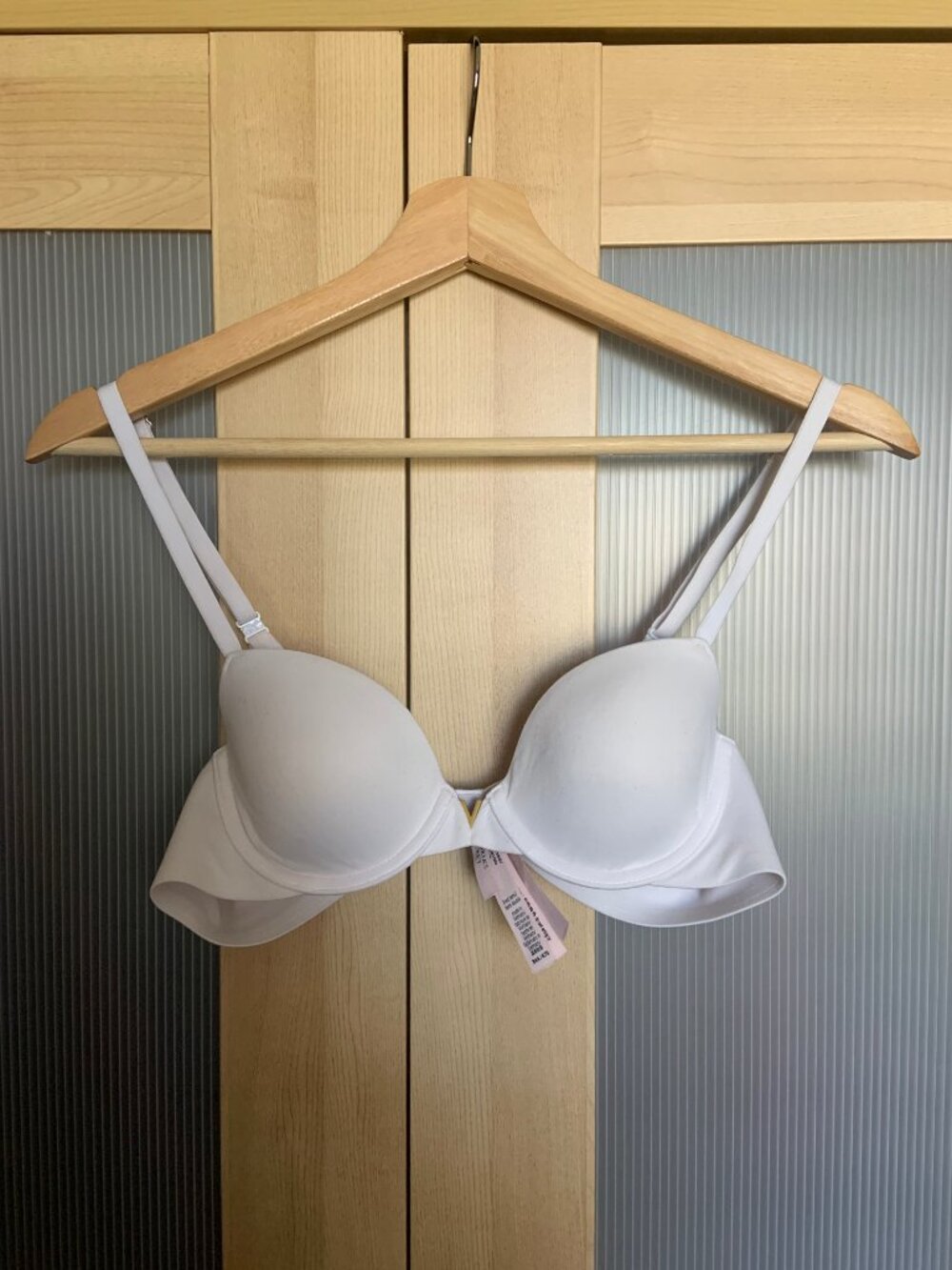 Victoria's Secret Smooth Lightly Lined Plunge Demi Bra